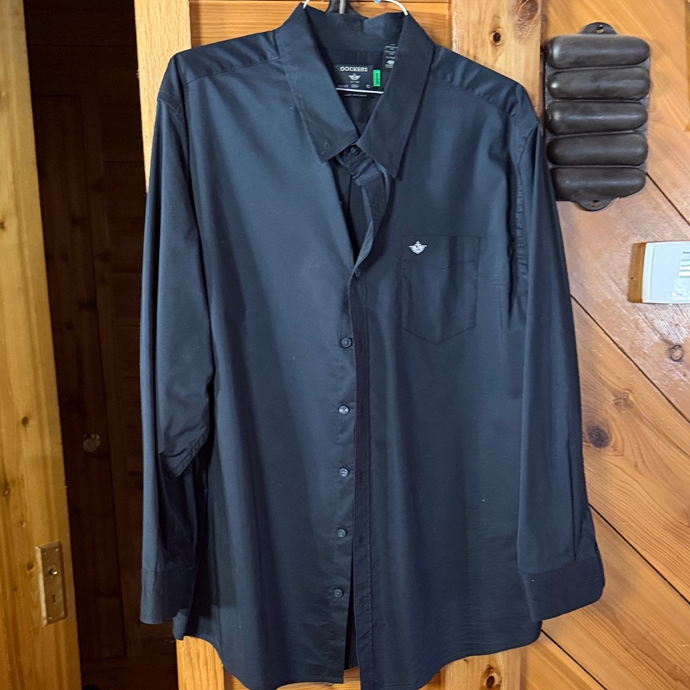 Dockers Men's Black Dress Shirt